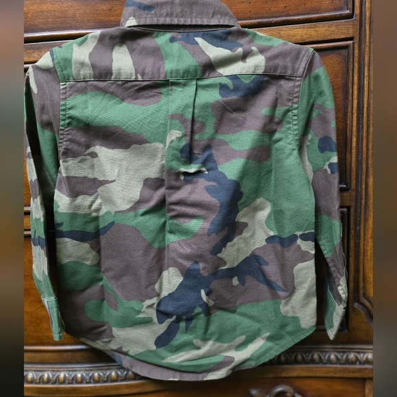 Ralph Lauren Camouflage Button Down Shirt - Picture 2 of 5